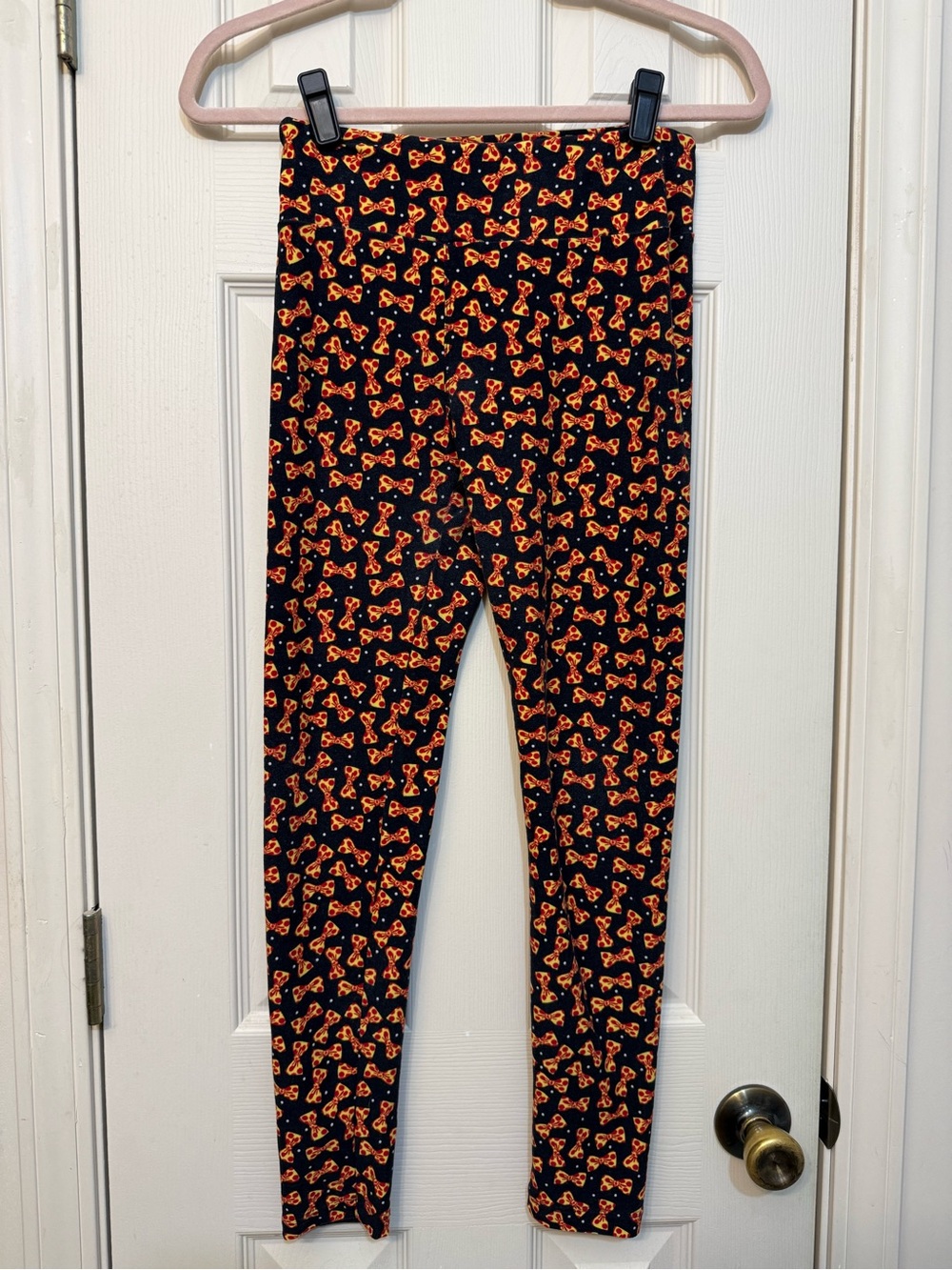 Women’s LuLaroe One Size Bow Print Leggings